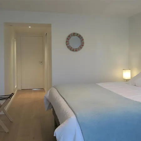 לינה וארוחת בוקר Vitamin Sea לה טורבל